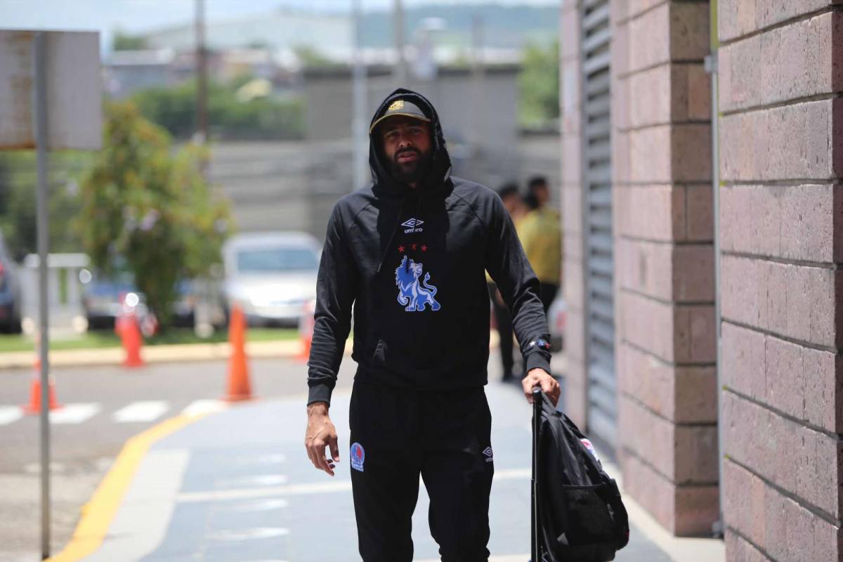 Edrick Mnejívar olvida lo que pasó ante Motagua y ya piensa en la Copa Centroamericana.