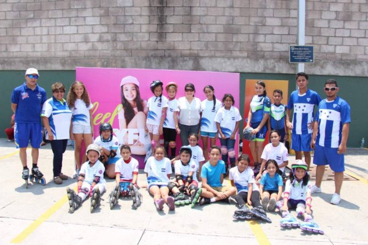 Desde niños de tres años en adelante pueden practicar el patinaje en las clases que brinda la federación todas las semanas.