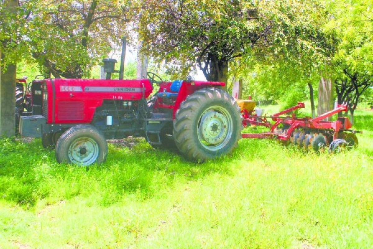 Catorce tractores nunca fueron inventariados