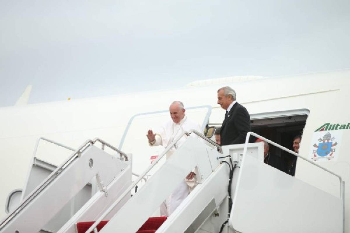 El Papa aterrizó en Washington para histórica visita