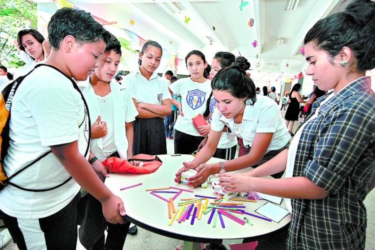 Éxito en IV Olimpiadas de Matemáticas