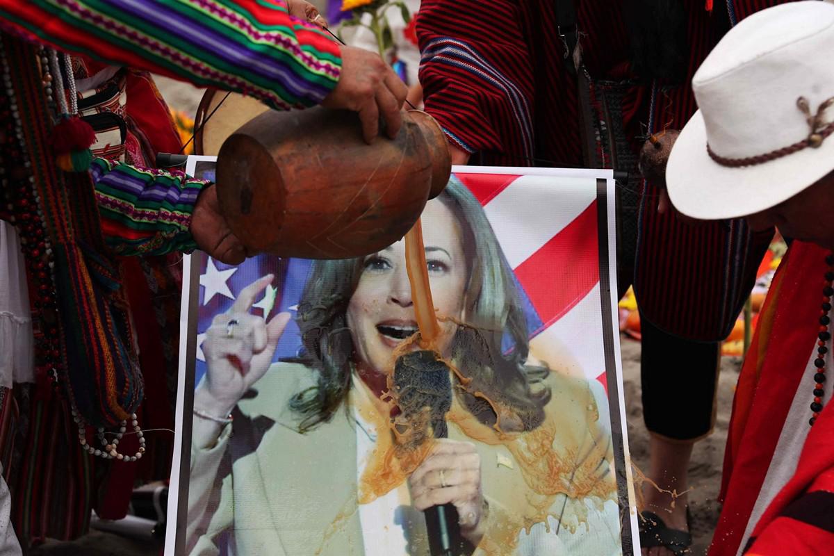 Con ritual en la playa, Chamanes envían suerte a Harris y Trump desde Lima, Perú