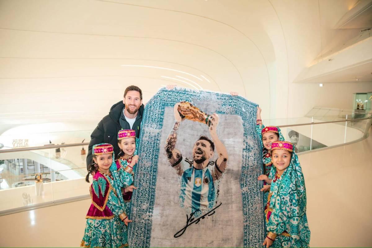 Messi sorprende con su viaje  relámpago a exótico país