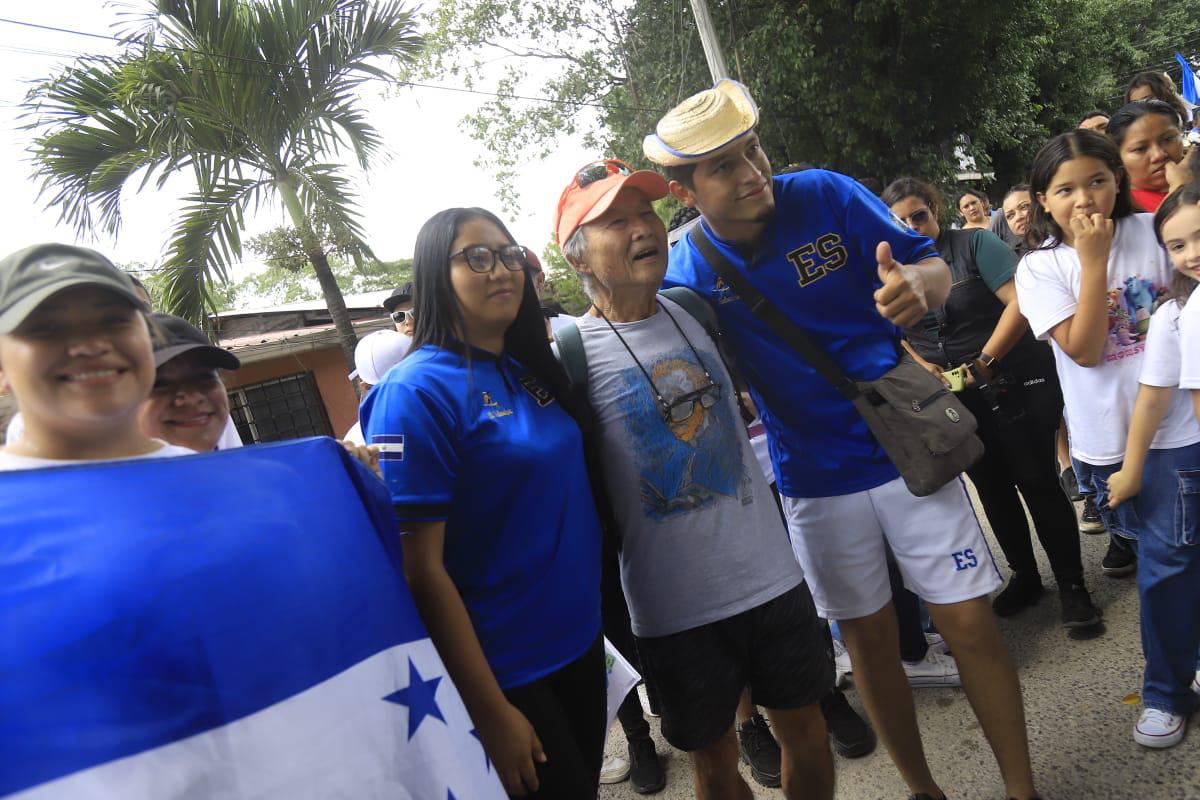 ¡Recibido como un héroe! Shin Fujiyama llega a Honduras tras recorrer 3,000 kilómetros