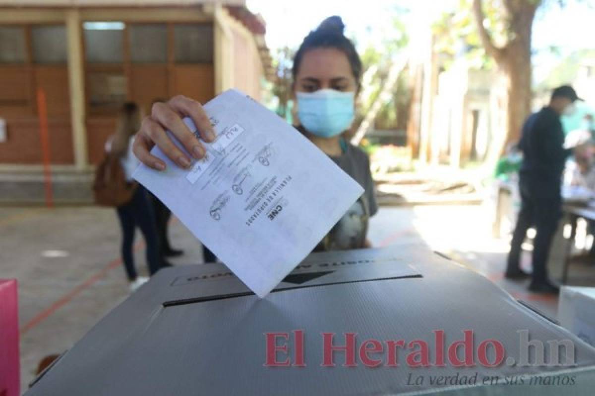 Poca afluencia de jóvenes en las elecciones primarias 2021 (FOTOS)