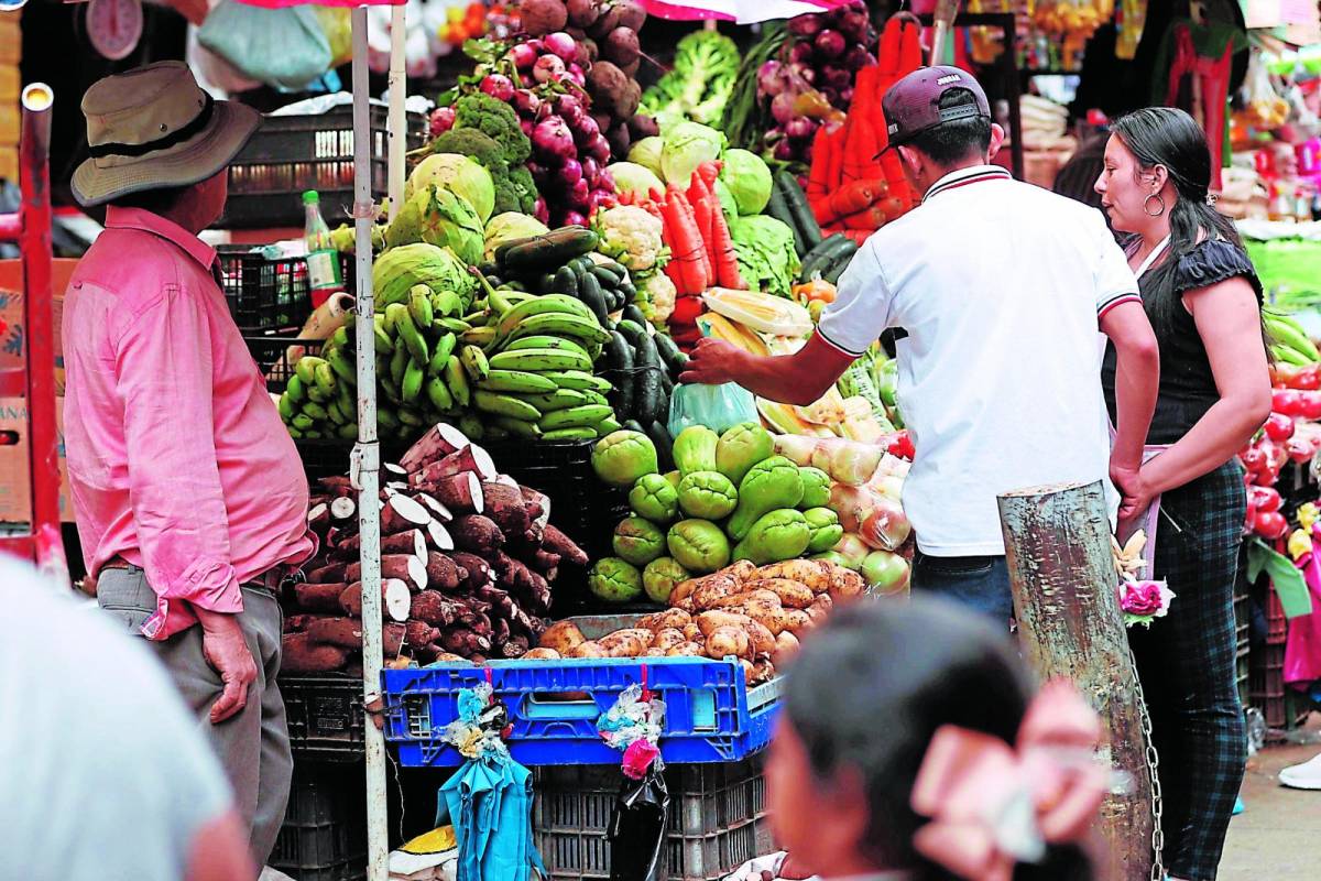 Trece productos suben de precio en el mercado