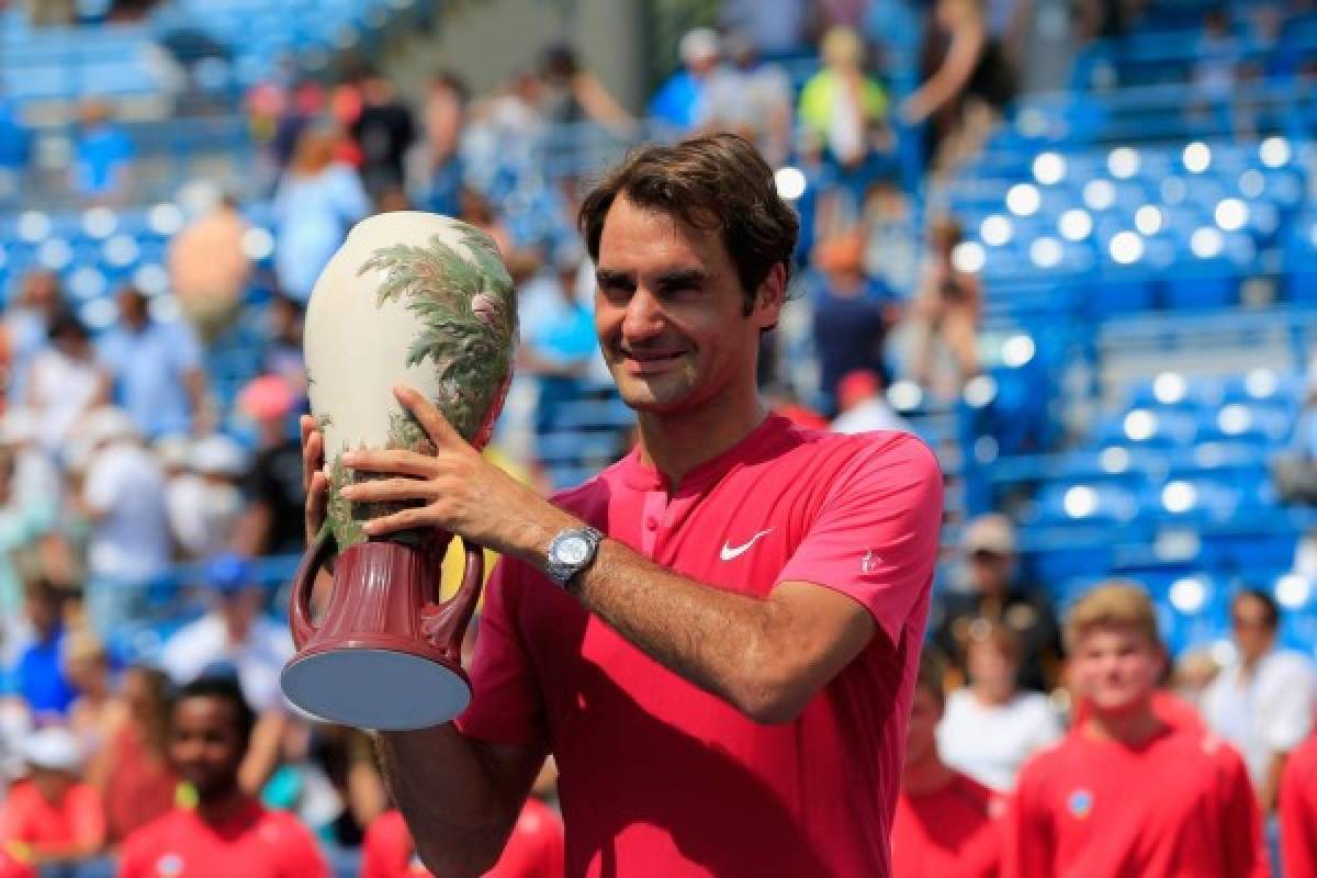 El suizo Federer vence al serbio Djokovic y se titula en Másters 1000 de Cincinnati