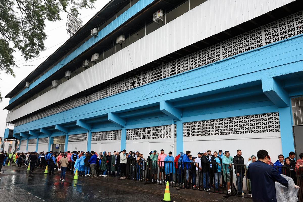 Los primeros aficionados ya están listos para el Honduras vs México