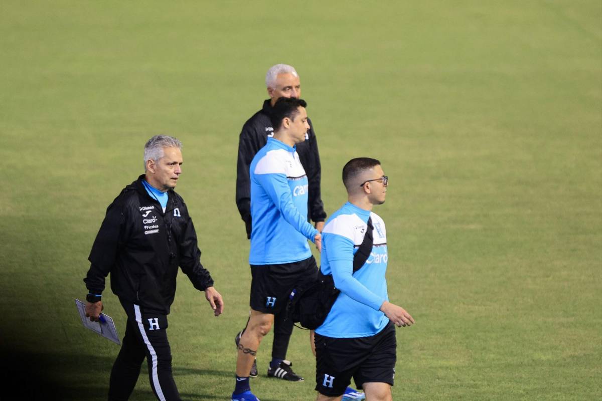 Arboleda se pone la camisa de la Selección de Honduras: Así fue el primer entreno