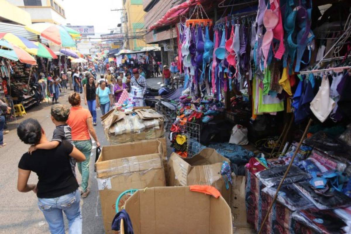 Por iniciar la construcción de dos nuevos mercados en Tegucigalpa