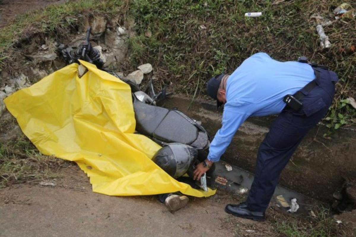 Fatal accidente deja dos muertos, entre ellos un bebé, en carretera que conduce a Tela