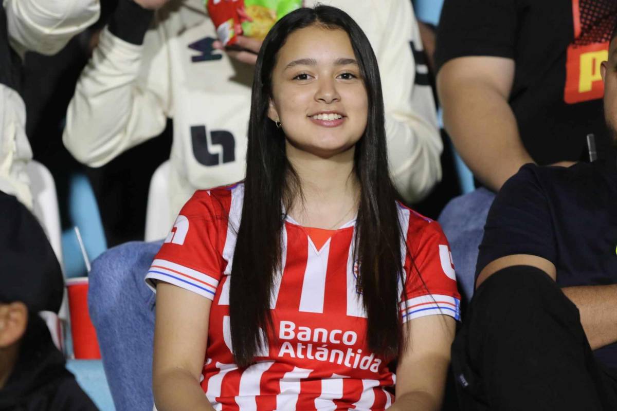 ¡Solo bellezas! Estadio Nacional se llena de lindas chicas para clásico entre Motagua y Olimpia