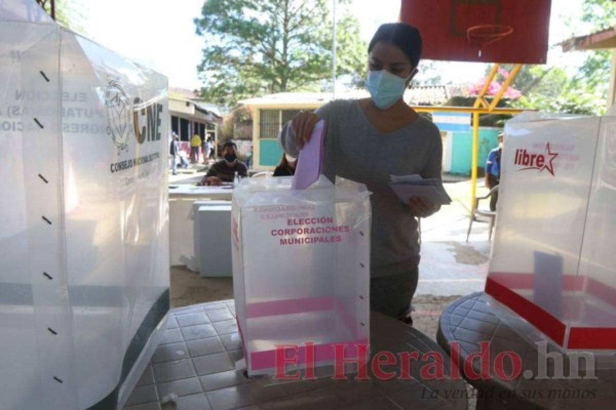 Poca afluencia de jóvenes en las elecciones primarias 2021 (FOTOS)