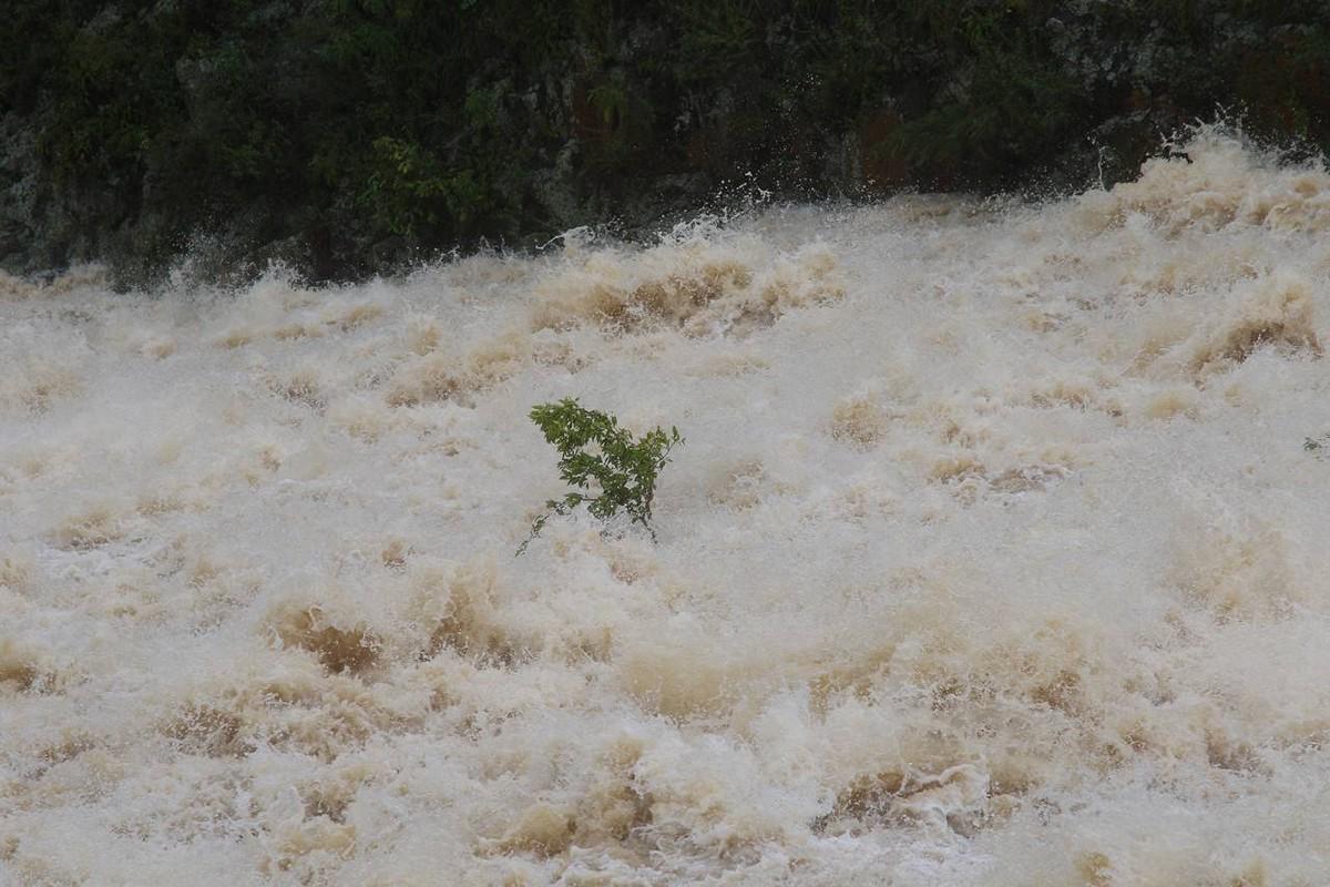 Así está la represa Los Laureles tras lluvias dejadas por la tormenta Sara