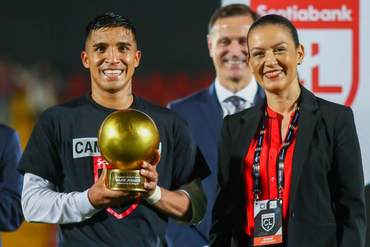 Así es la vida de Michaell Chirinos, primer futbolista hondureño nominado al premio Puskas