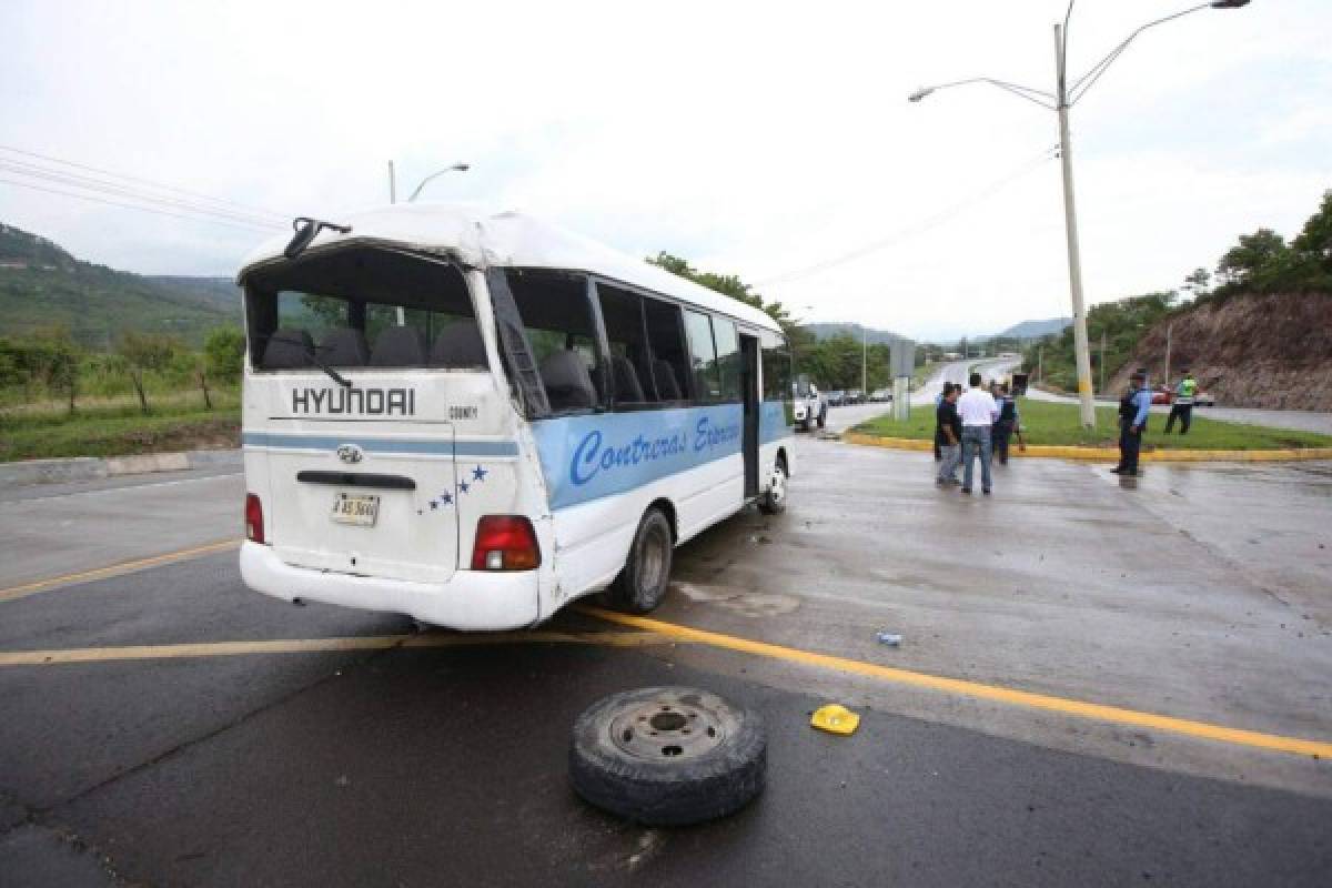 Cinco heridos en accidente en la salida al norte