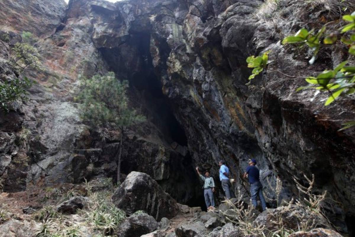 Con visitas guiadas promueven históricas minas de Guasucarán