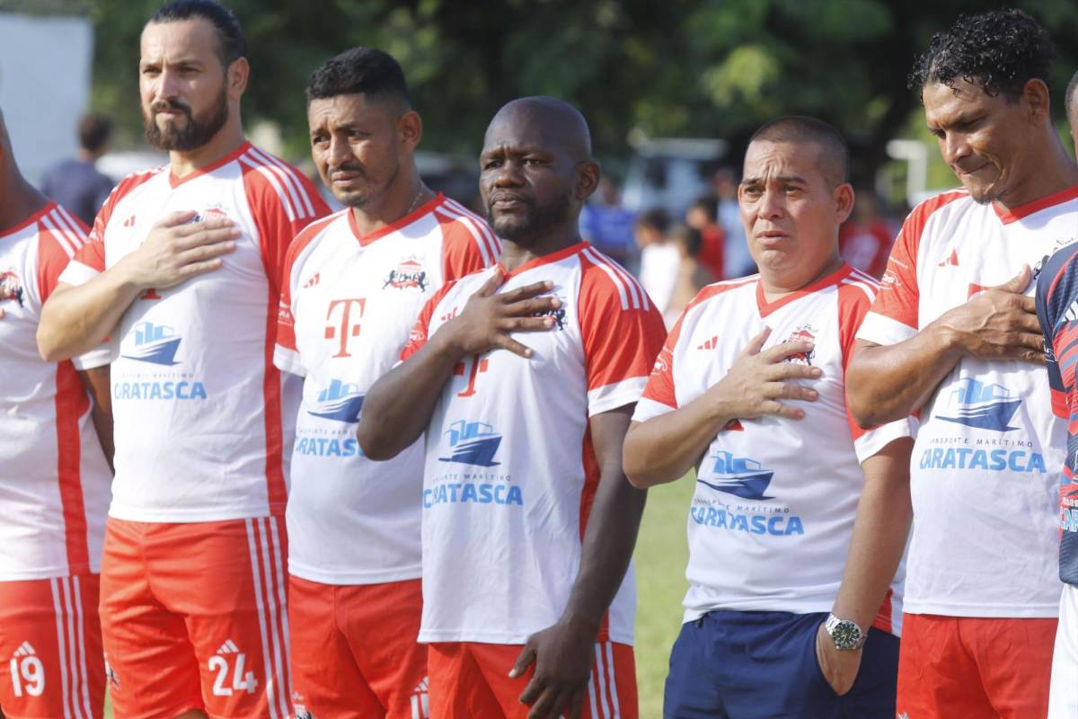 Tyson se mantiene jugando en liga de veteranos.