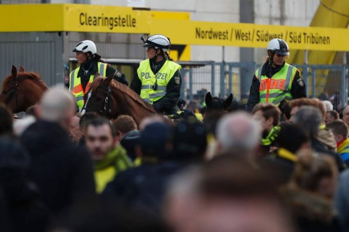 Atentado: Tres explosión sobre el autobús del Borussia Dortmund: un herido