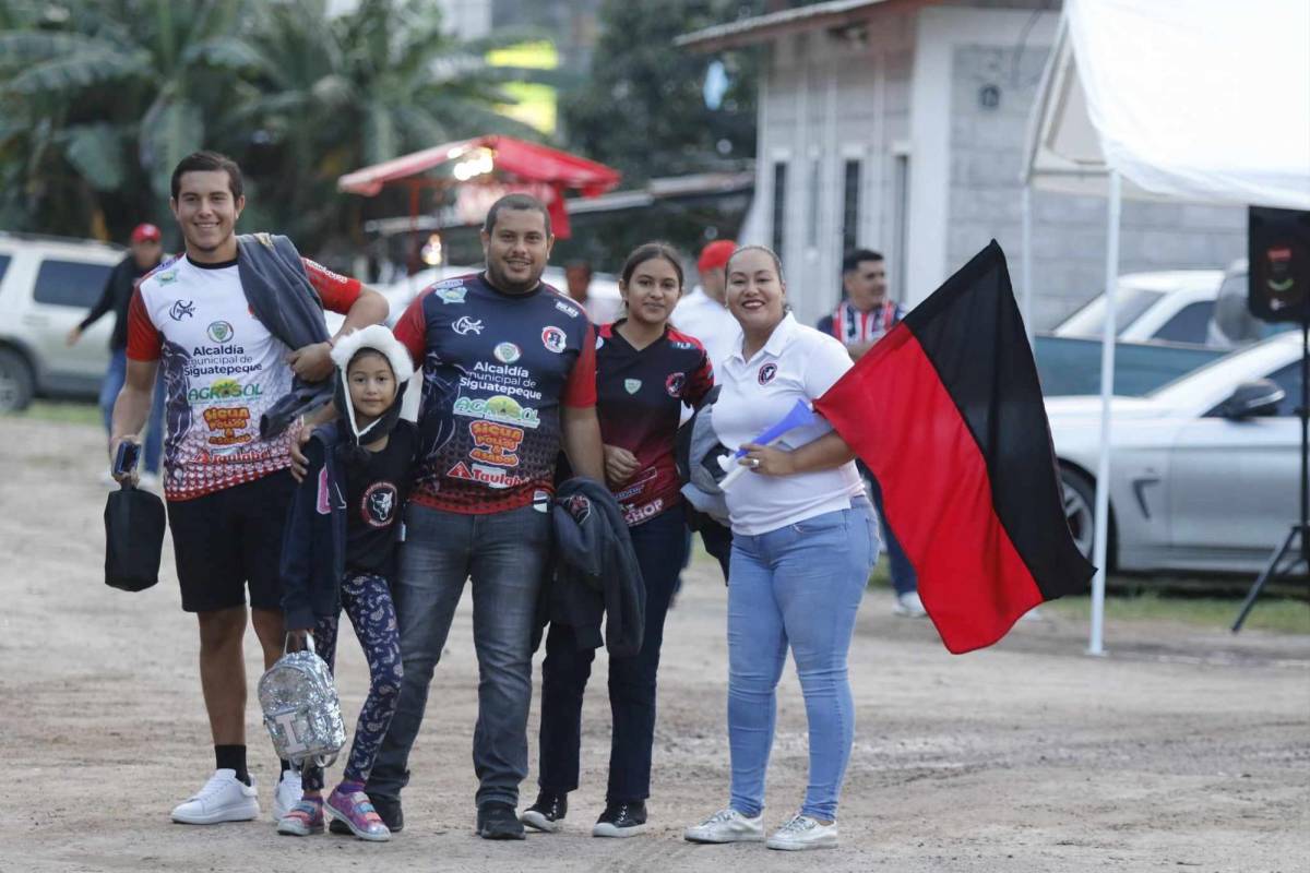 ATLETICO INDEPENDIENTE SIGUATEPEQUE on X: LO PROMETIDO ES DEUDA Se viene  el campeón de la Liga Nacional @MOTAGUAcom 🦅⚽️ Este sábado 23 de julio el  estadio Municipal de Siguatepeque se viste de