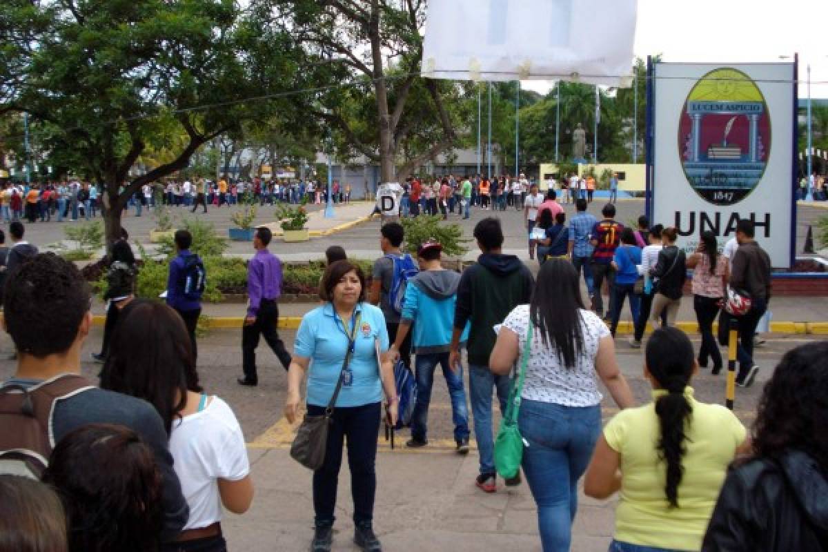 UNAH aplica examen de admisión este domingo a 19 mil aspirantes