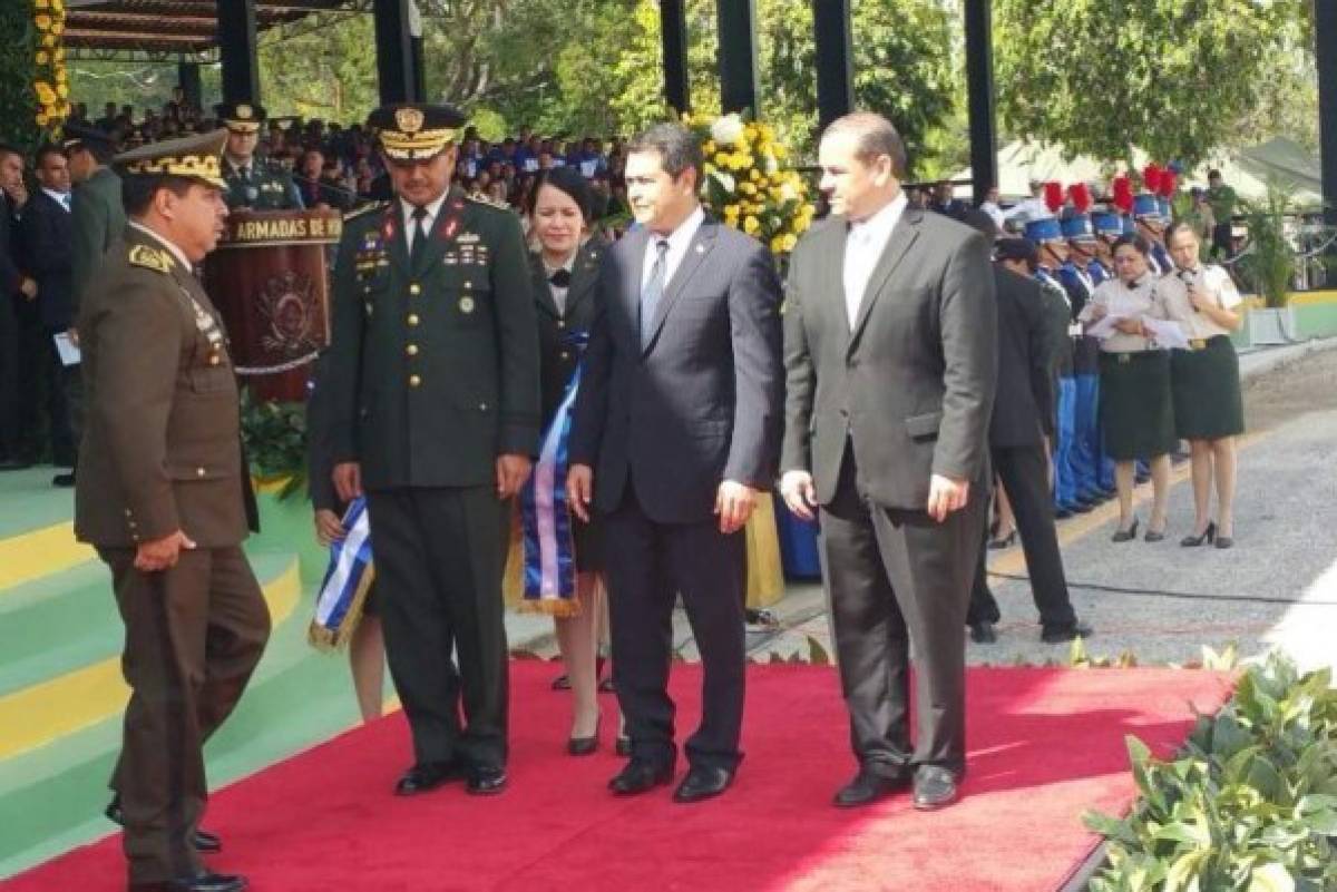 Traspaso de mando del coronel Fredy Santiago Díaz Zelaya y ascensos en las FFAA