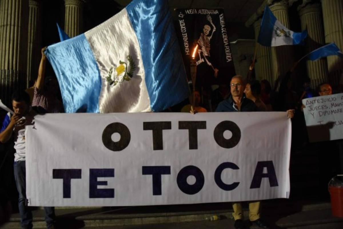 Convocan a protesta para exigir renuncia de Otto Pérez