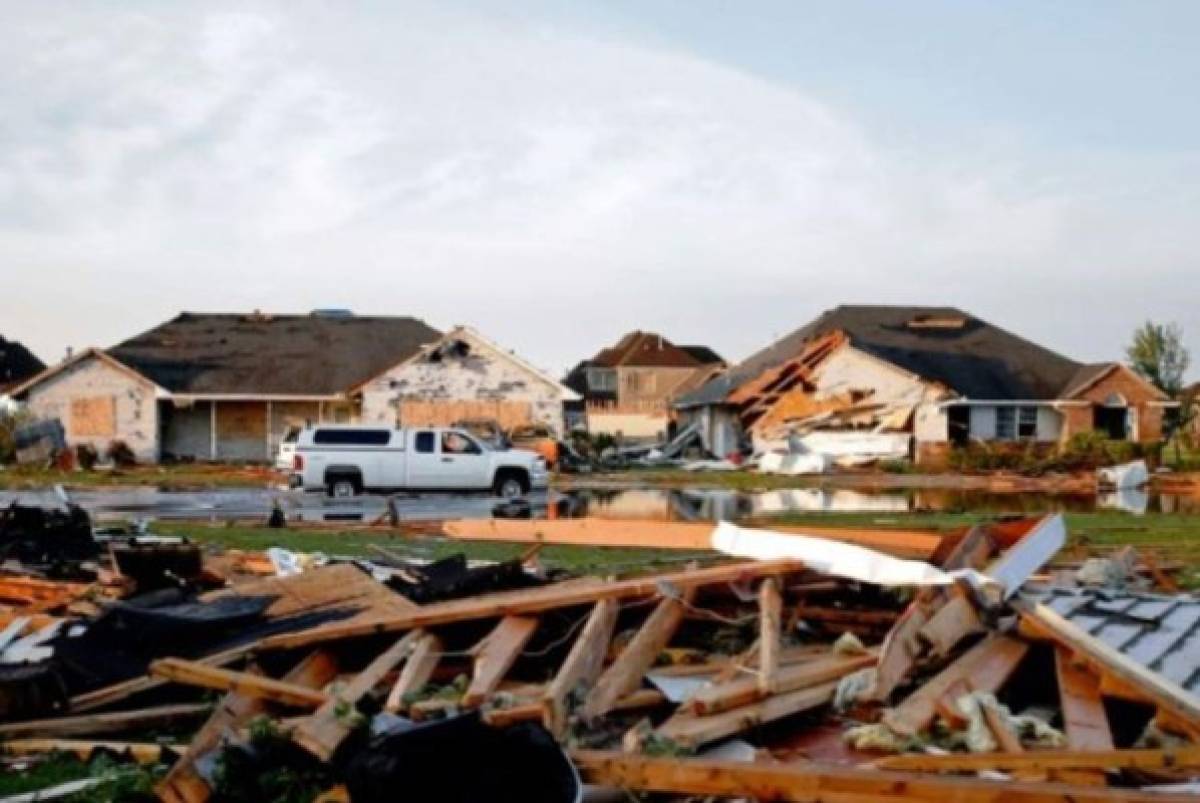 Tormentas y tornados dejan al menos 43 muertos en EEUU