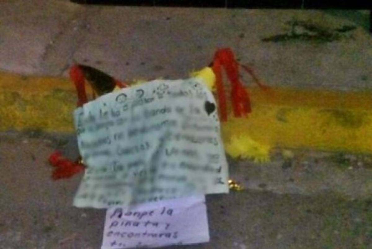 México: Sicarios dejan piñata con un corazón adentro y un narcomensaje