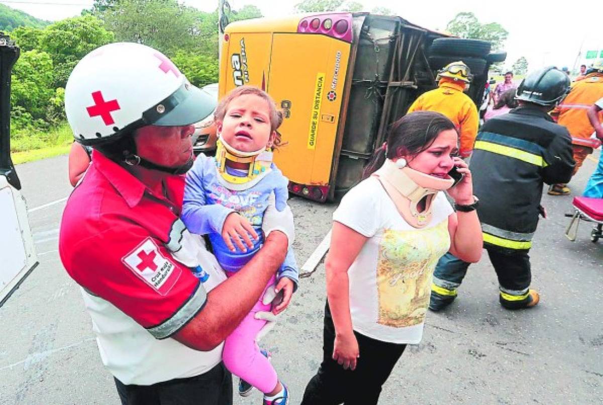 Pasajero de bus accidentado: 'Dios Padre, ayúdanos en esto”