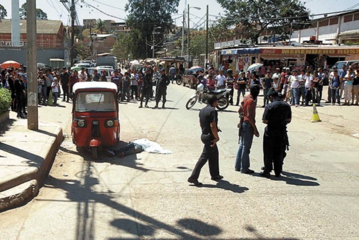 Matan a guardia que esperaba a su novia