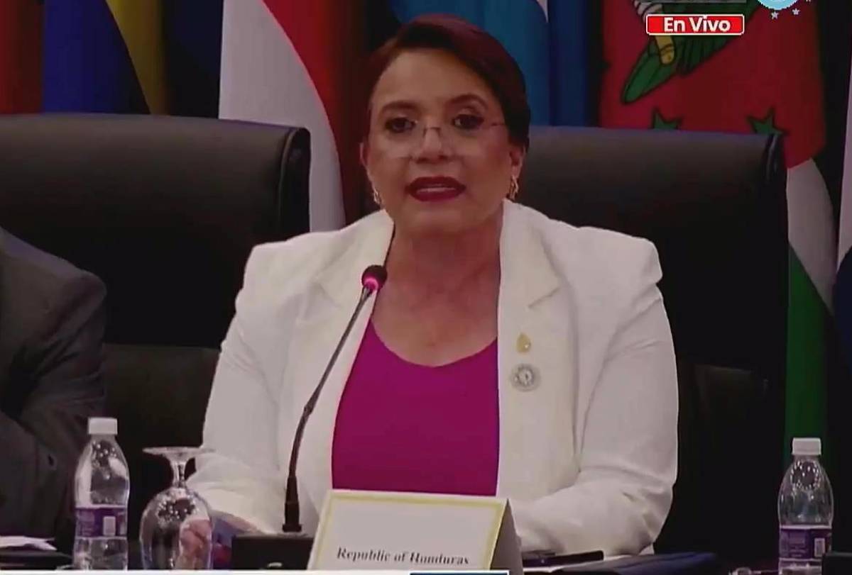 Xiomara Castro insta a la paz mientras asume presidencia pro tempore de la CELAC