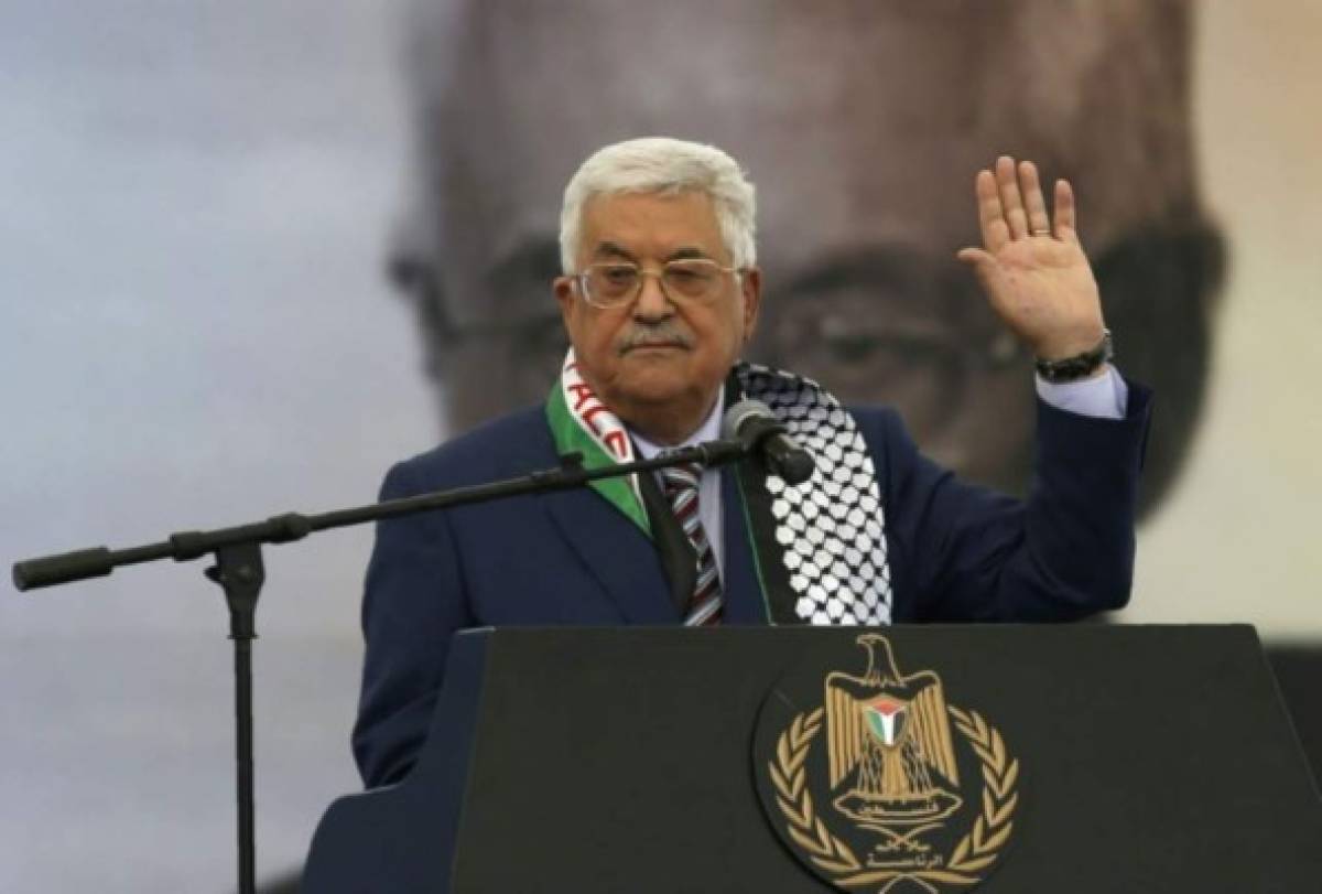 Presidente palestino califica oferta de paz de Trump de 'bofetada del siglo'