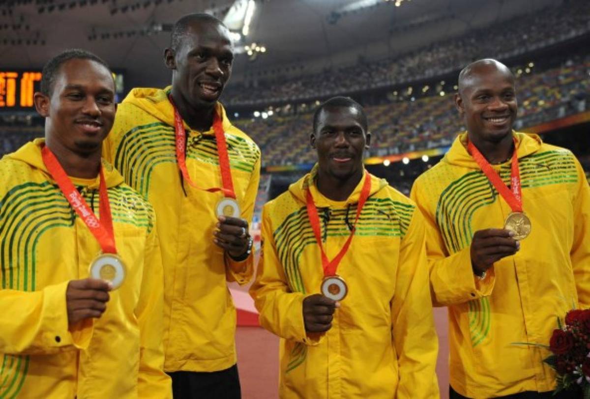 Bolt pierde un oro olímpico por descalificación del relevo de Pekín-2008