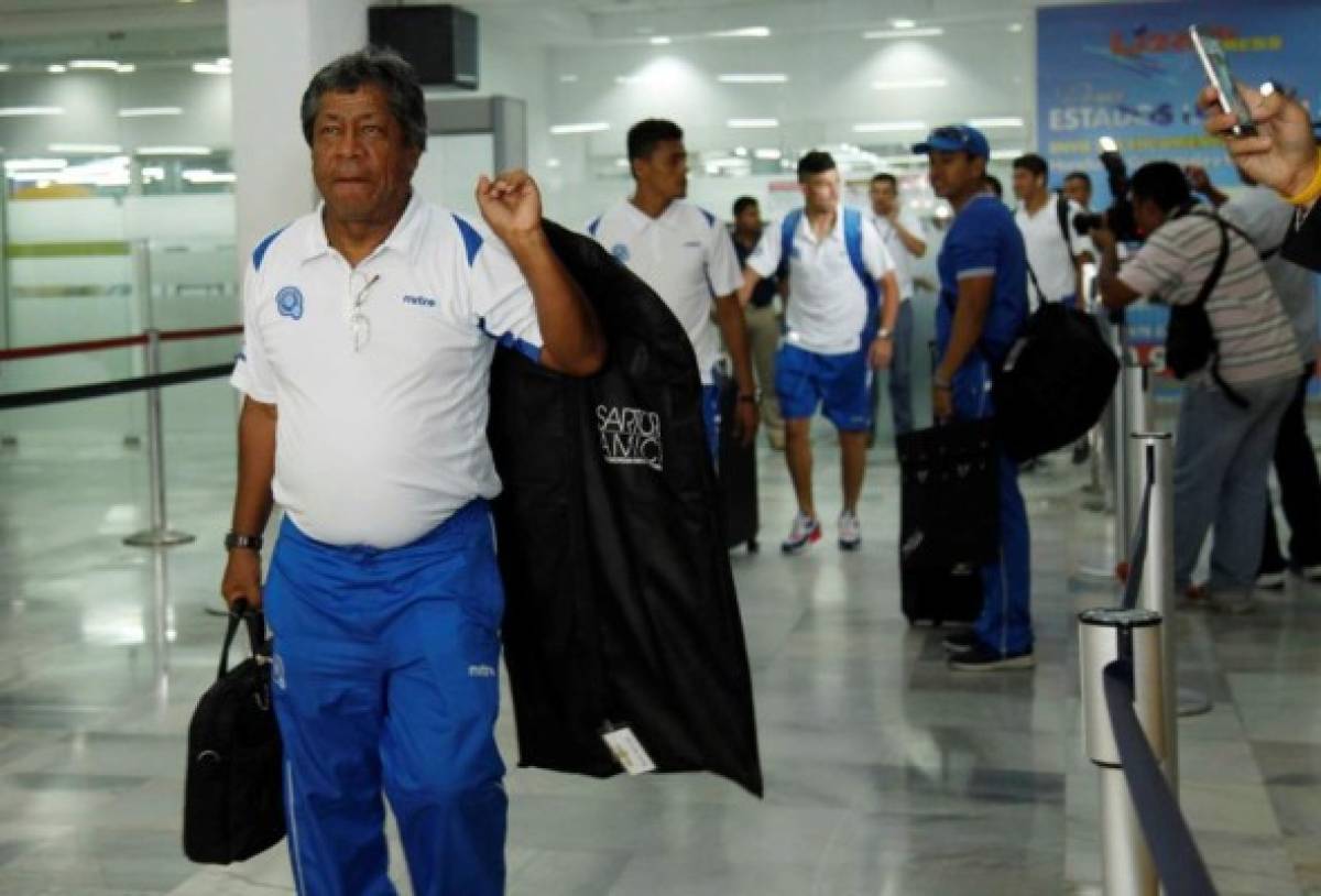 Salvadoreños arribaron mudos a San Pedro Sula con 'Primi' Maradiaga a la cabeza