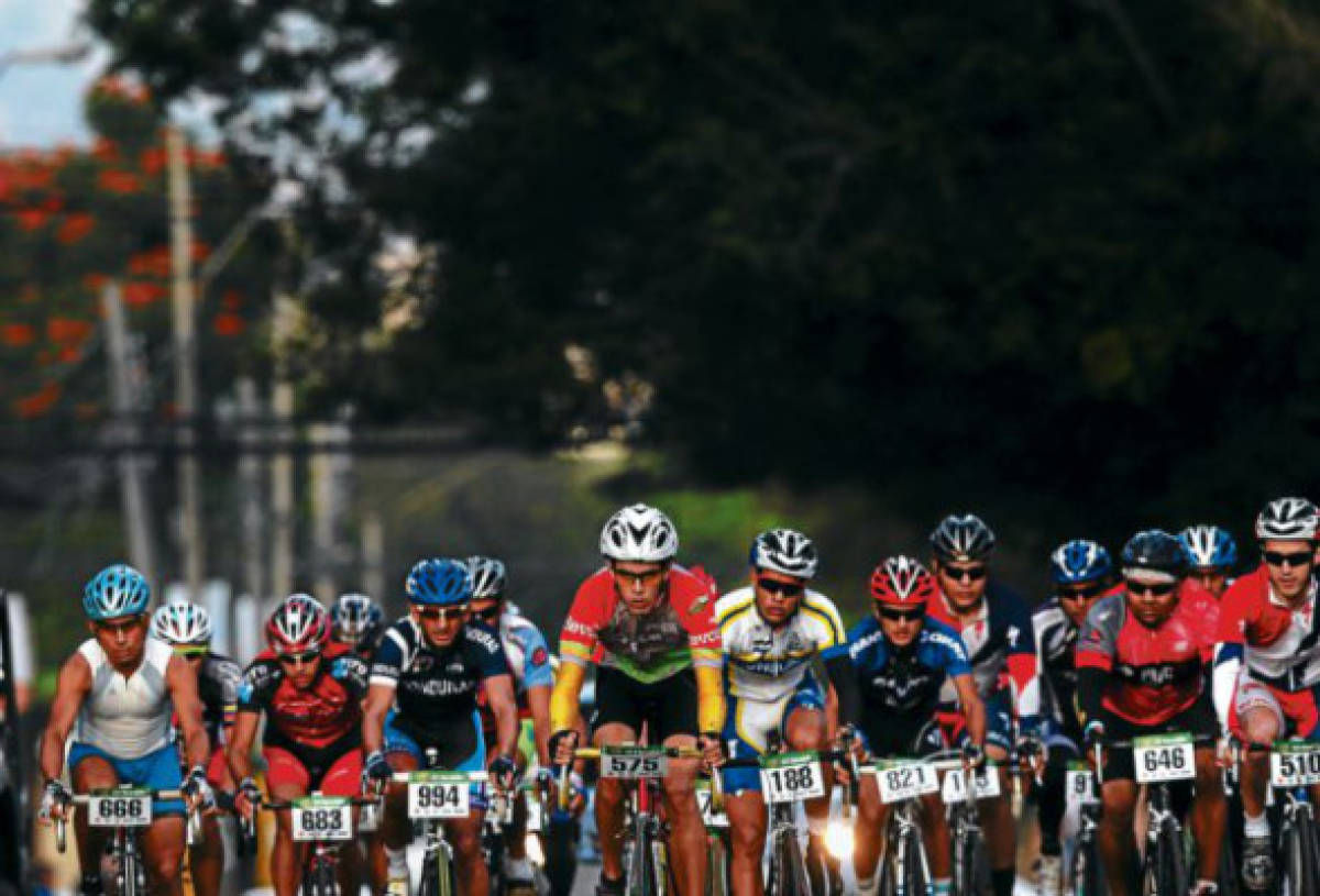 II Vuelta Ciclística: Espectacular celebración de clase mundial