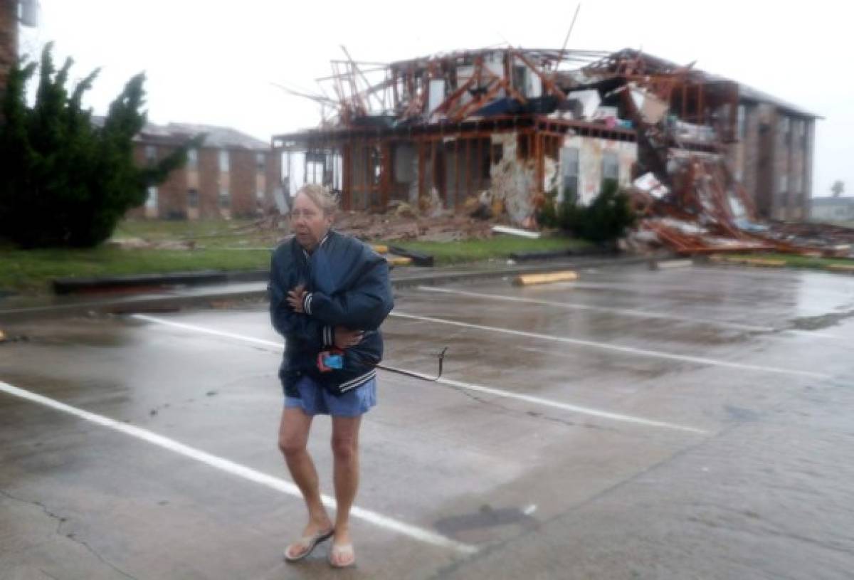 Harvey se degrada pero provoca inundaciones 'extremadamente serias' en Texas