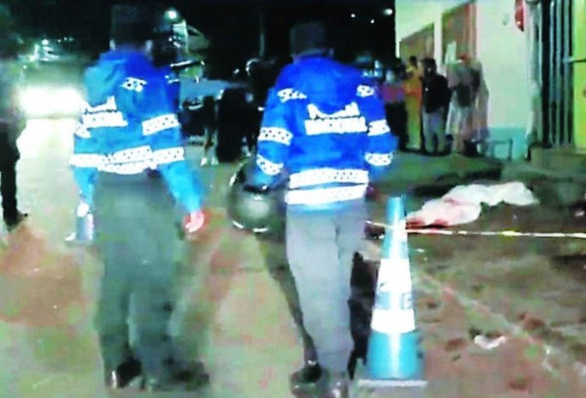 Desconocidos acribillan a un hombre en colonia La Travesía