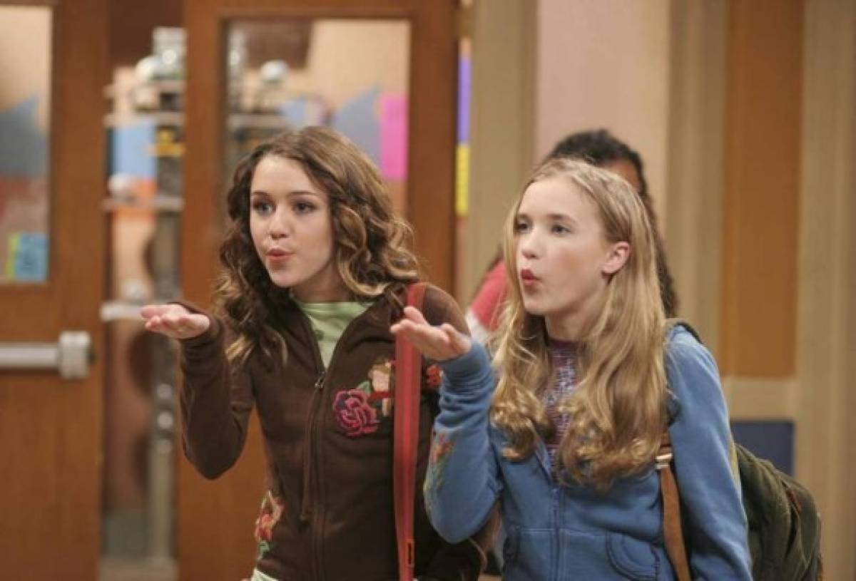 ¿Recuerdas a Lily, la mejor amiga de Hannah Montana? Así de bella luce ahora