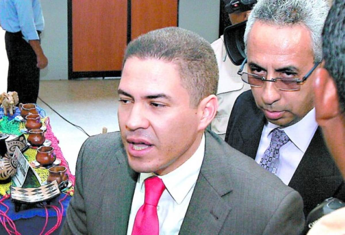 Honduras: Dictan tercera detención judicial contra Mario Zelaya