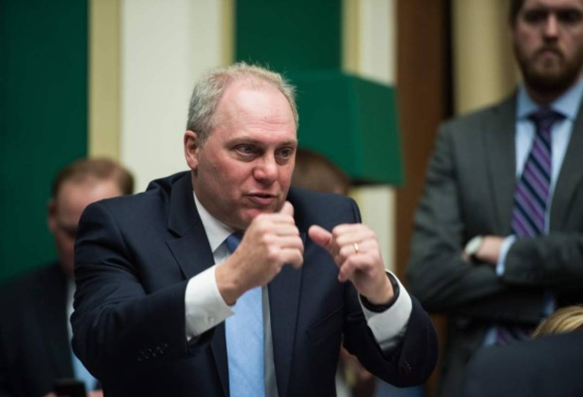 Steve Scalise estaba en el campo de entrenamiento con otros congresistas republicanos. Foto: AFP