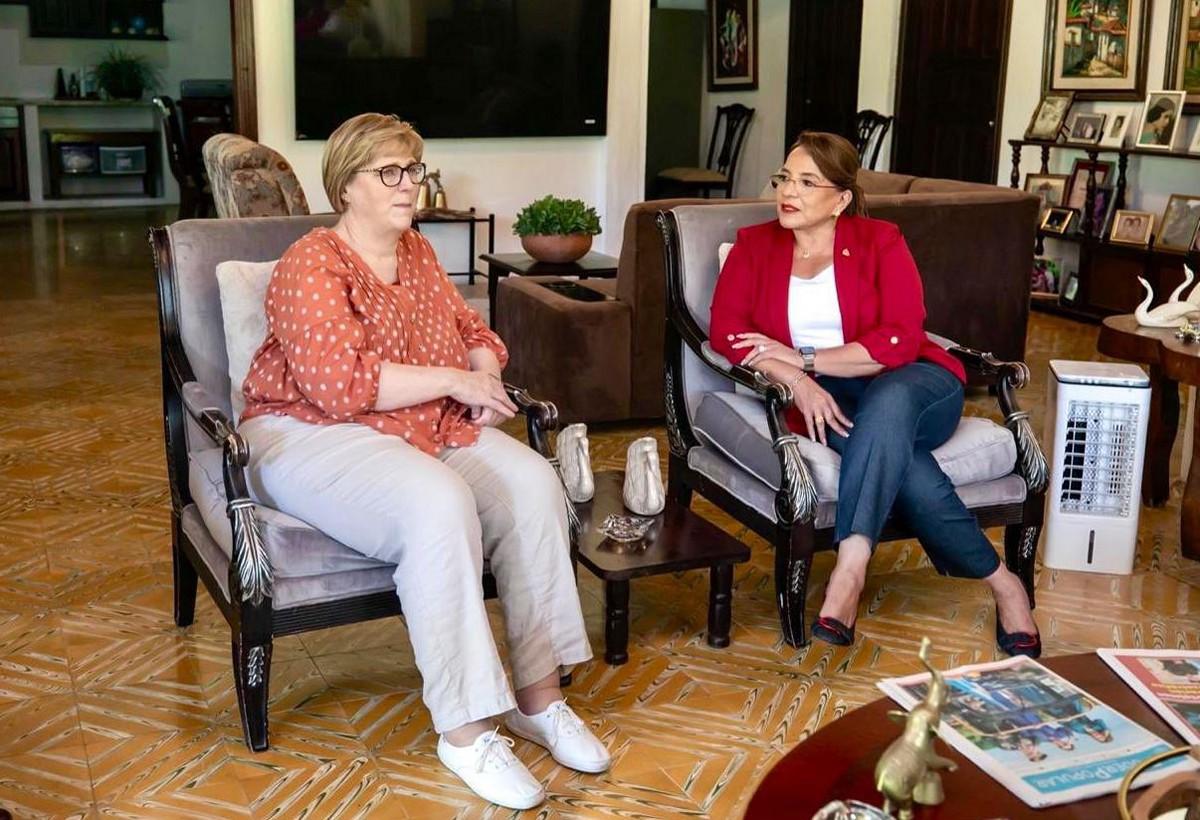 Así estuvo la reunión entre Xiomara Castro y Laura Dogu ¿De qué hablaron?