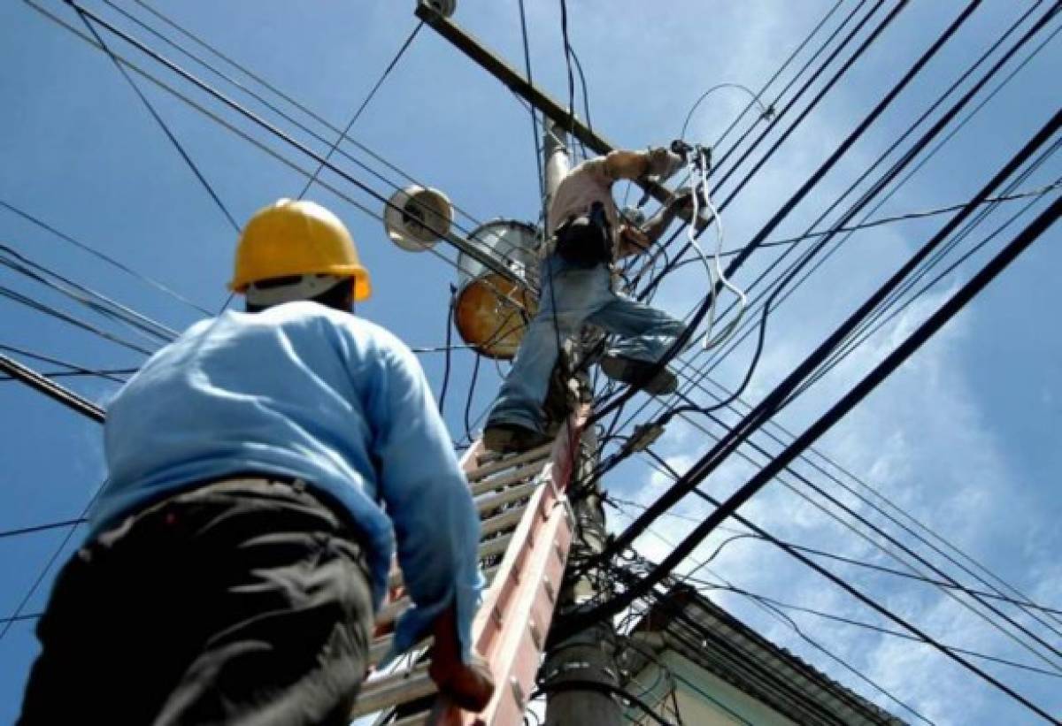 Anuncian interrupción de energía para el miércoles en varios sectores de la capital