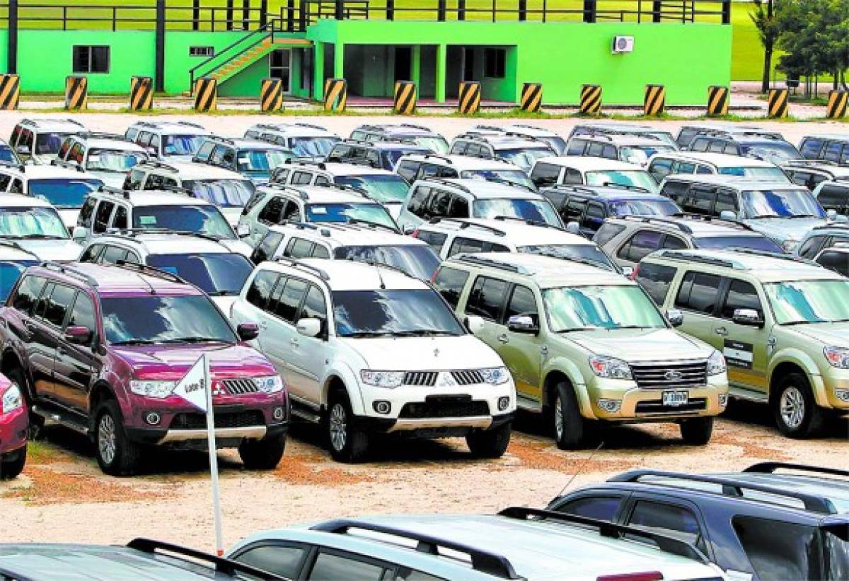 Honduras venderá carros de lujo desde el lunes