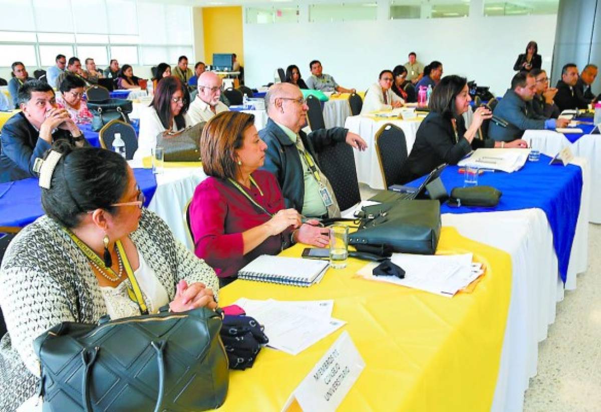 Cúpula de UNAH, favorecida con el atraso de elecciones estudiantiles