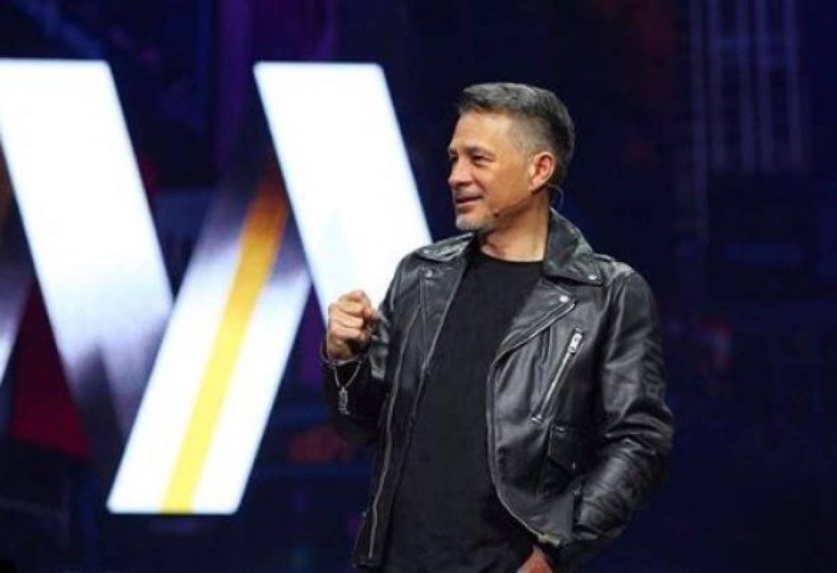 10 datos que debes conocer del pastor Cash Luna