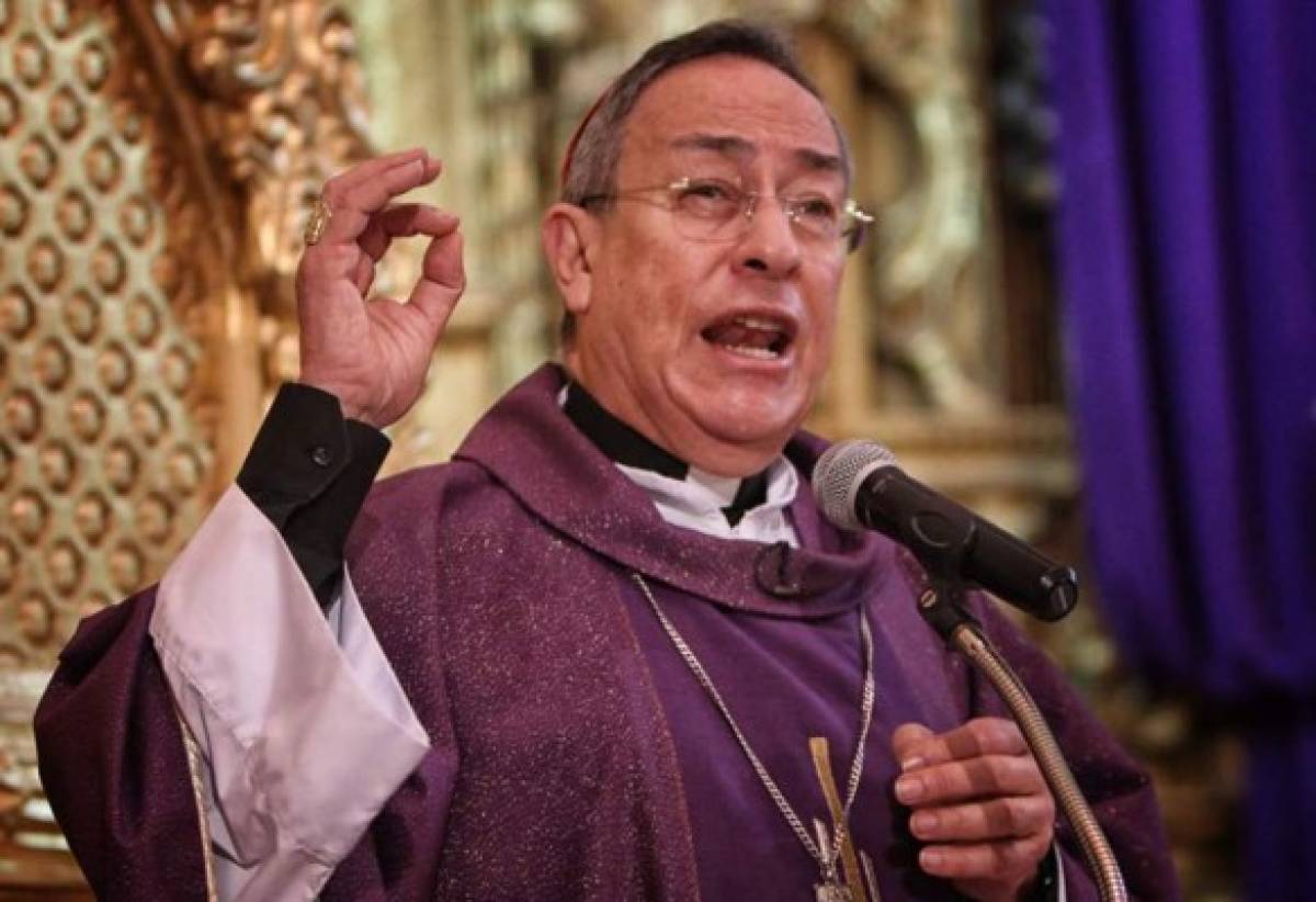 Cardenal pide a hondureños renunciar a la vanidad