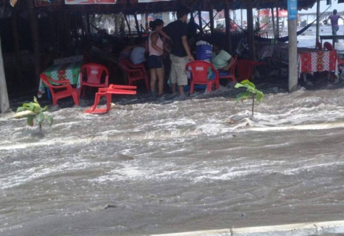 Alto oleaje en costas del Pacífico panameño y guatemalteco