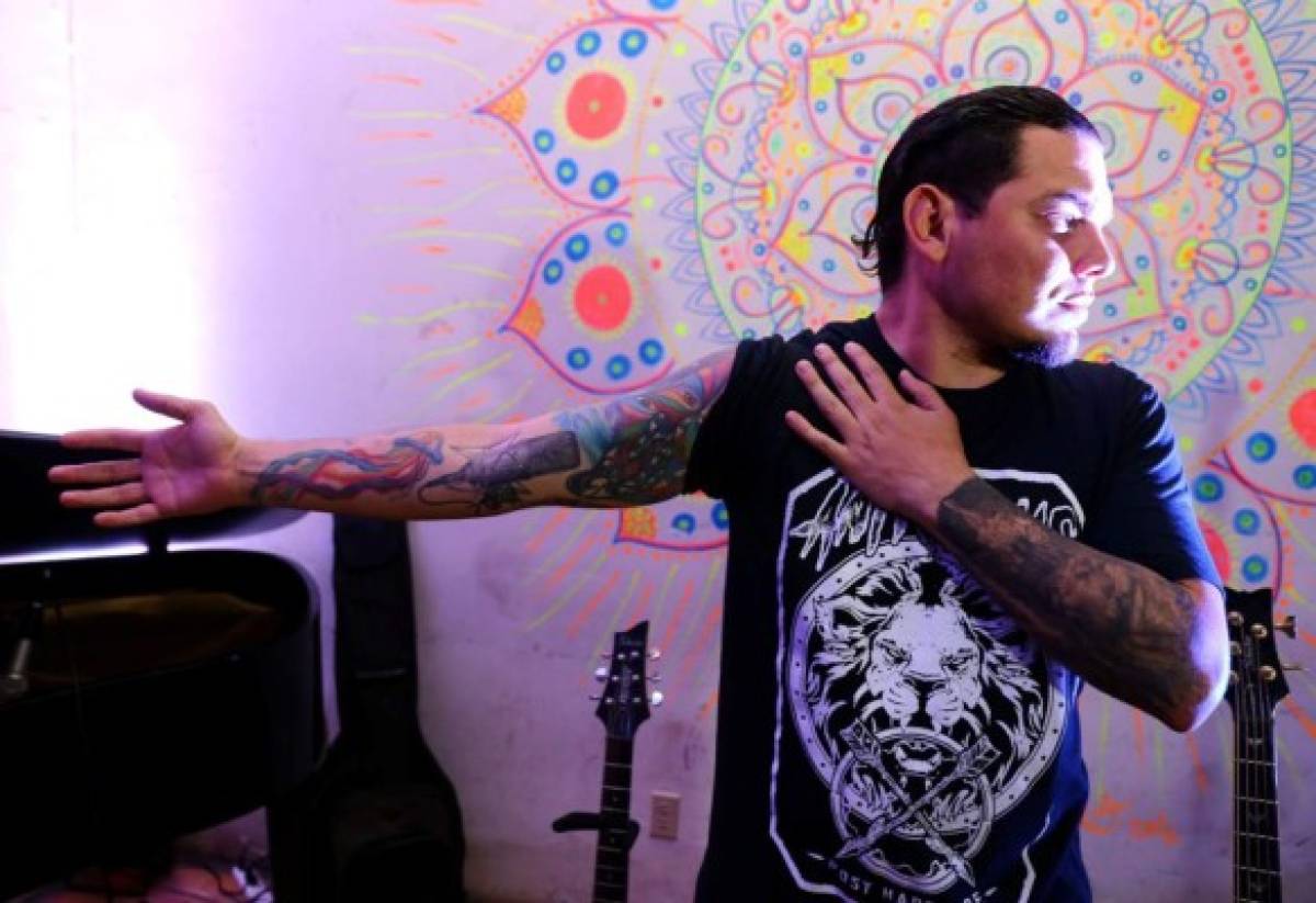 gustavo moreno, Vocalista de ANTIVIRUS 'Pienso que un tatuaje no hace delincuente a nadie'. /(Foto: Emilio Flores)