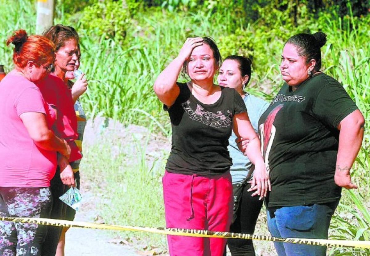 Sicarios motorizados matan a dos estudiantes en La Lima